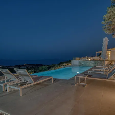 Lily Rock Paros *