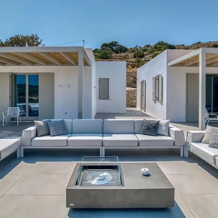 Villa Lily Rock Paros Angairia
