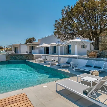 Lily Rock Paros * Angairia