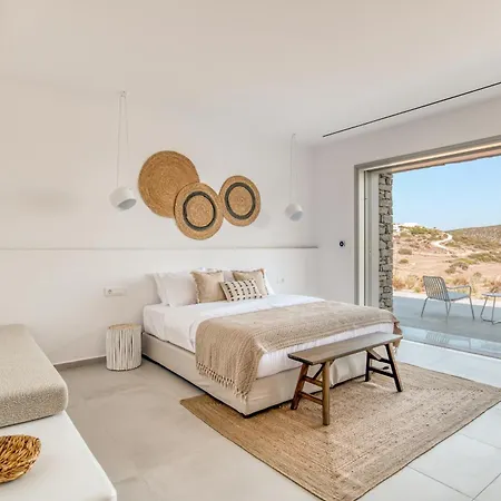 Lily Rock Paros Angairia